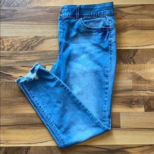 SOLD CANDIE’S Made to sparkle sculpt stretch jeans